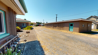 202 N Gifford Ave in Arlington, WA - Building Photo - Building Photo