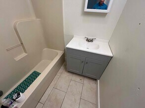 4219 Snake Rd in Athens, AL - Foto de edificio - Building Photo