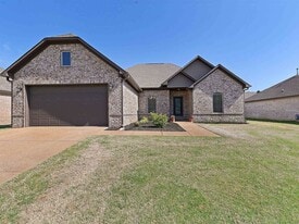 37 Lansbury Pl in Jackson, TN - Building Photo