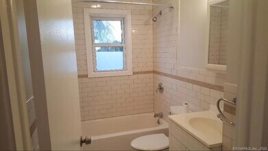 47 Park St in Stamford, CT - Building Photo - Building Photo