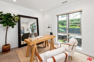 310 Washington Blvd in Marina Del Rey, CA - Foto de edificio - Building Photo