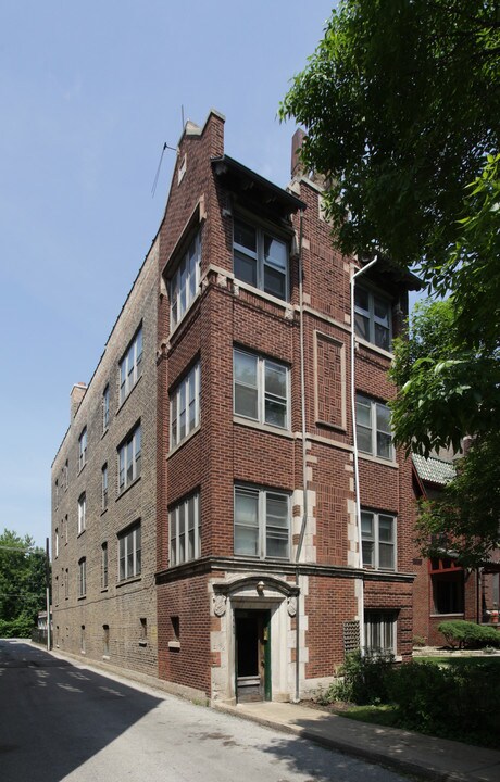 5448 S Cornell Ave in Chicago, IL - Building Photo