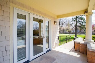 1305 Oswego Rd in Naperville, IL - Building Photo - Building Photo