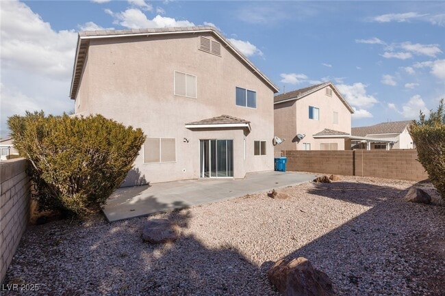 property at 5029 Cascade Pools Ave