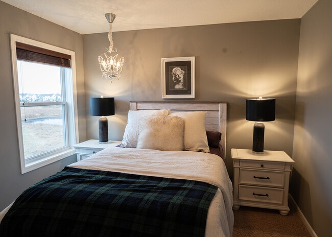 8481 Portage Ln E in Shakopee, MN - Building Photo - Building Photo