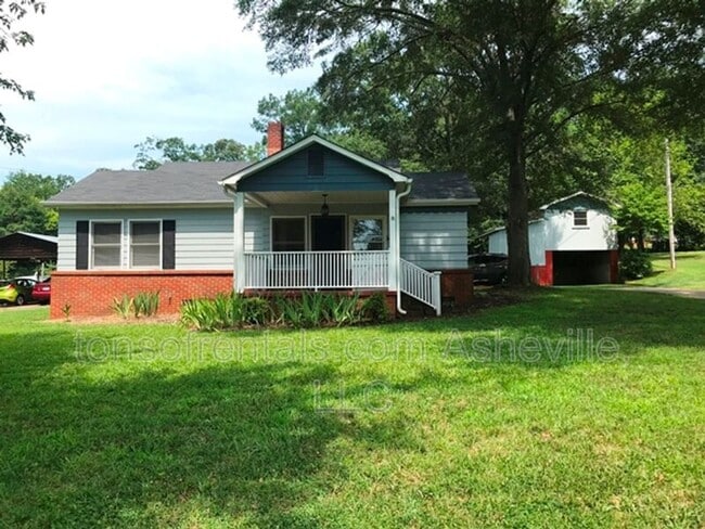 148 Briarwood Ln in Forest City, NC - Building Photo - Building Photo
