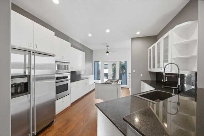 1628 Van Buren St in Houston, TX - Building Photo - Building Photo