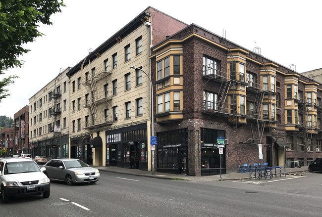 Cambridge & Trinity Apartments