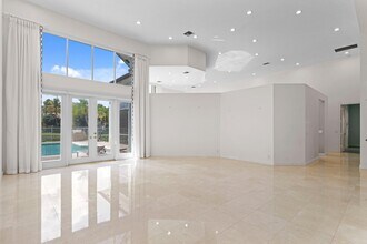 19230 Fox Landing Dr in Boca Raton, FL - Building Photo - Building Photo