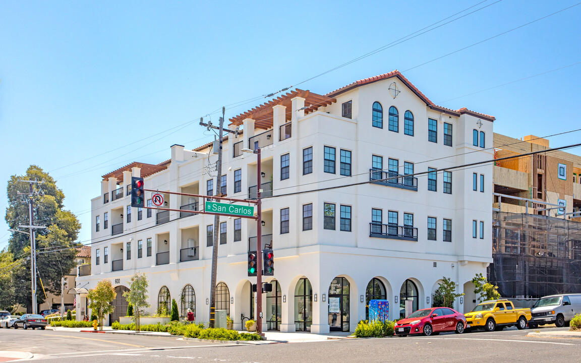 600 Chestnut St in San Carlos, CA - Foto de edificio