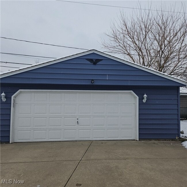 12400 Orme Rd in Garfield Heights, OH - Building Photo - Building Photo