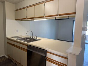 6706 Manring Ct in Reynoldsburg, OH - Building Photo - Building Photo