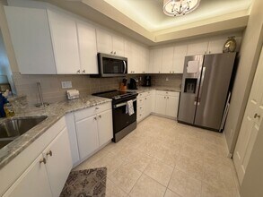 23810 Marbella Rd in Bonita Springs, FL - Building Photo - Building Photo