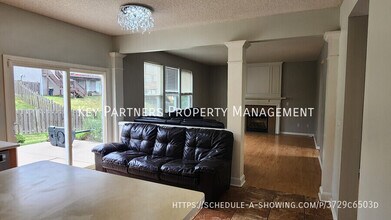 7828 N Lister Ave in Kansas City, MO - Building Photo - Building Photo