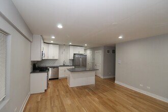 1411 W Taylor St in Chicago, IL - Building Photo - Building Photo
