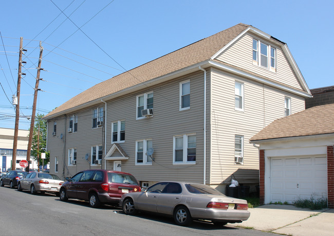 311 Ashton Ave in Linden, NJ - Building Photo - Building Photo