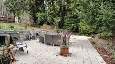 28802 WA-104 in Kingston, WA - Building Photo - Building Photo