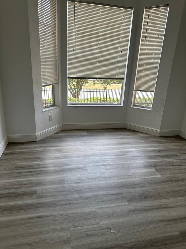 property at 5554 Metrowest Blvd