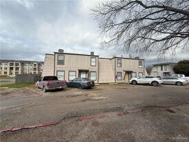 10 Shiloh Rd in Dallas, TX - Building Photo