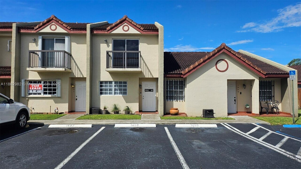6155 SW 130th Ave in Miami, FL - Building Photo