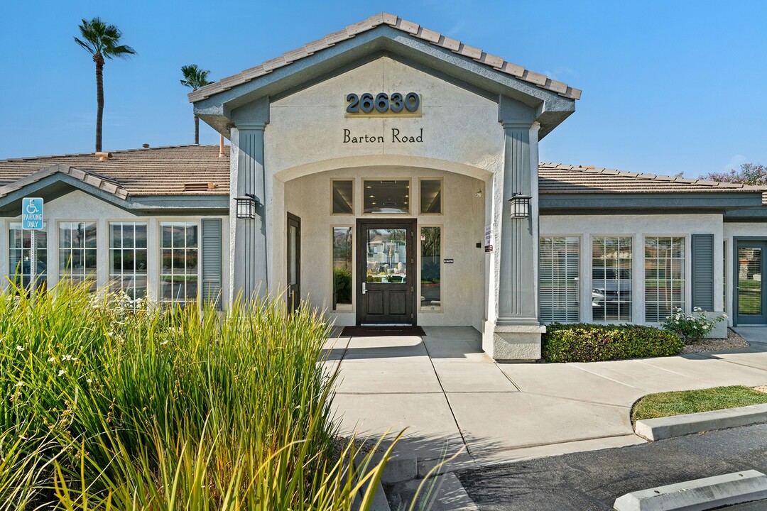 Barton Vineyard Apartments in Redlands, CA - Building Photo