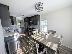 9214 W Pullman Ct in Mokena, IL - Foto de edificio - Building Photo