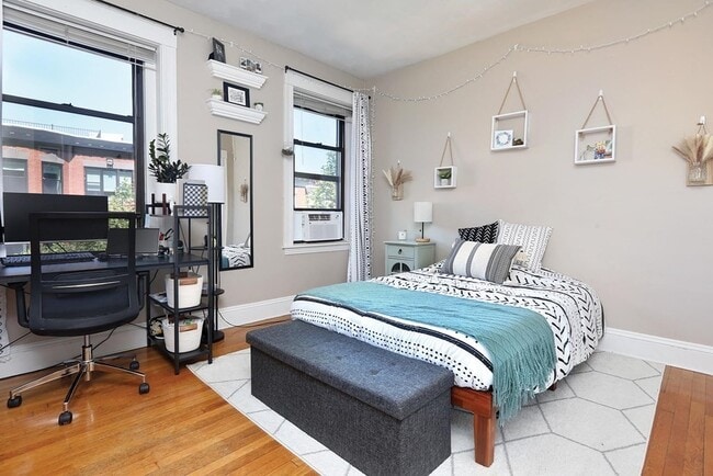 30 Claflin Rd, Unit 2