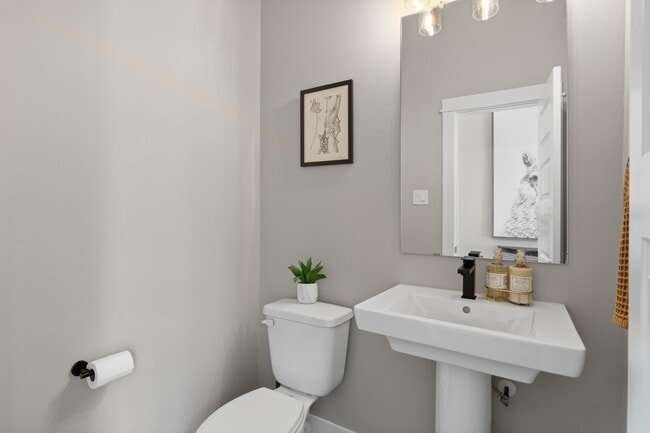 property at 5903 Wheatley Holw Ln