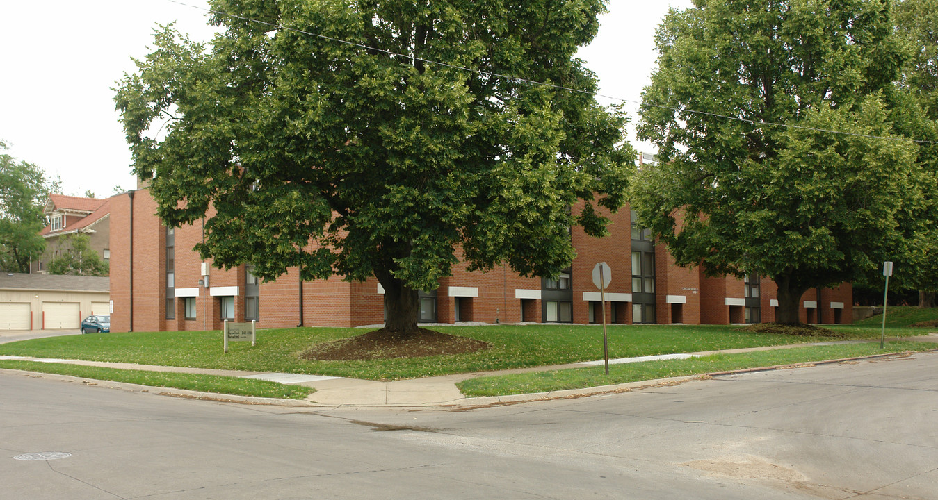 Cromwell in Omaha, NE - Foto de edificio