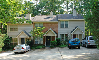 2804-2808 Donovan Ct Apartments