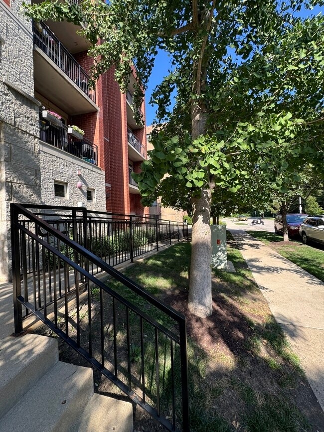 1670 Mill St in Des Plaines, IL - Building Photo - Building Photo
