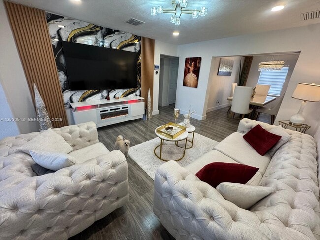 427 NW 19th Ave in Fort Lauderdale, FL - Building Photo - Building Photo