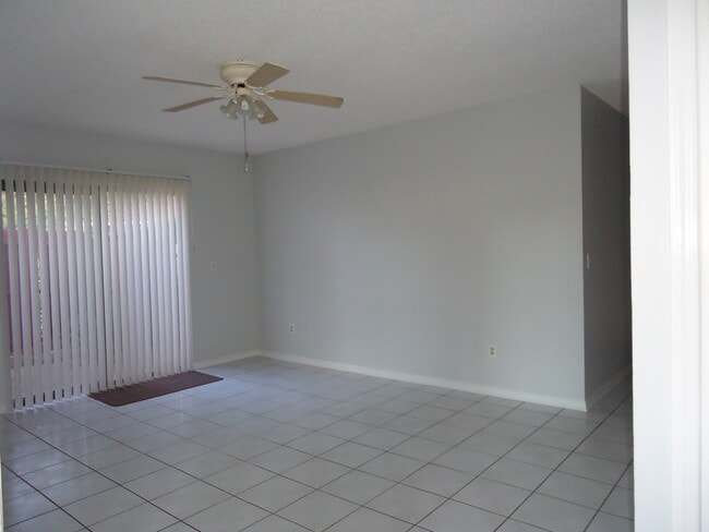 1613 Little River Dr in Orlando, FL - Building Photo - Building Photo