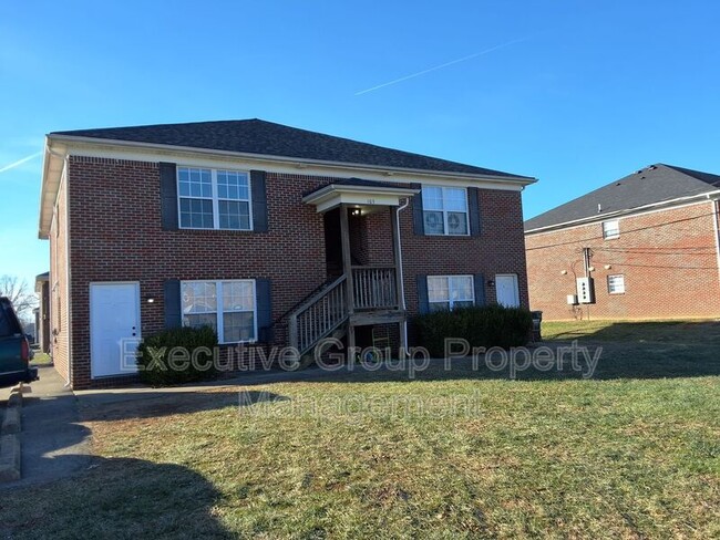 property at 103 Kenilworth Ct