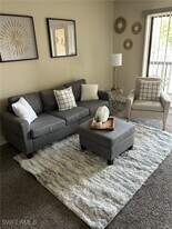 5321 Summerlin Rd in Ft. Myers, FL - Building Photo