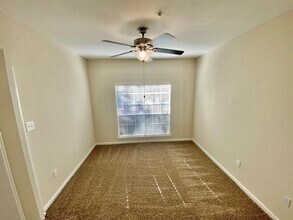 1901 Post Oak Park Dr, Unit 1101 in Houston, TX - Building Photo - Building Photo