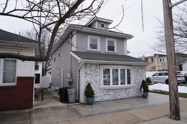 property at 5 S 11th St