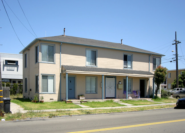 917-923 Dwight Way in Berkeley, CA - Foto de edificio - Building Photo