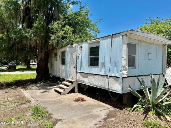 property at 5355 New Kings Rd