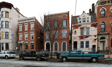 1416 Elm St in Cincinnati, OH - Foto de edificio - Building Photo