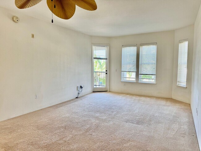 520 Lunalilo Home Rd in Honolulu, HI - Building Photo - Building Photo