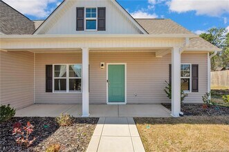 272 Caldwell St in Spring Lake, NC - Building Photo - Building Photo