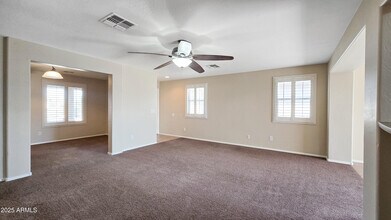 25039 W Dove Trail in Buckeye, AZ - Building Photo - Building Photo