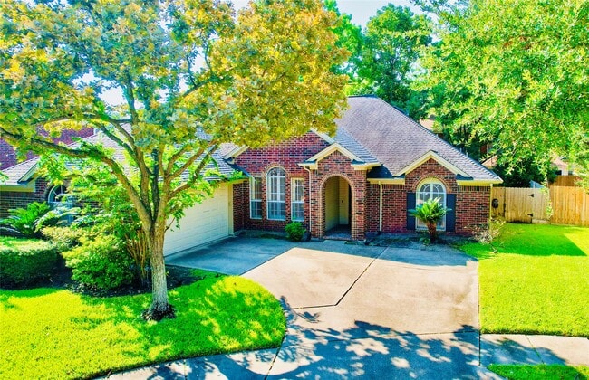 14215 Scarborough Fair St