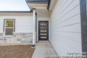 1382 Bob White Dr in Spring Branch, TX - Building Photo - Building Photo