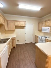 1214 Lindsey Ln in Cleburne, TX - Building Photo - Building Photo