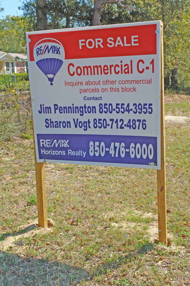 1512 E Burgess Rd in Pensacola, FL - Building Photo - Other