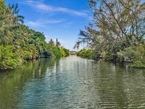 1804 NE 13th St in Fort Lauderdale, FL - Building Photo - Building Photo