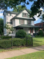 2529 Pleasant Ave in Minneapolis, MN - Building Photo