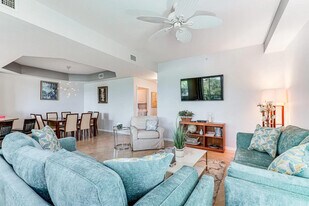 14571 Legends Blvd N, Unit ID1386181P in Ft. Myers, FL - Building Photo